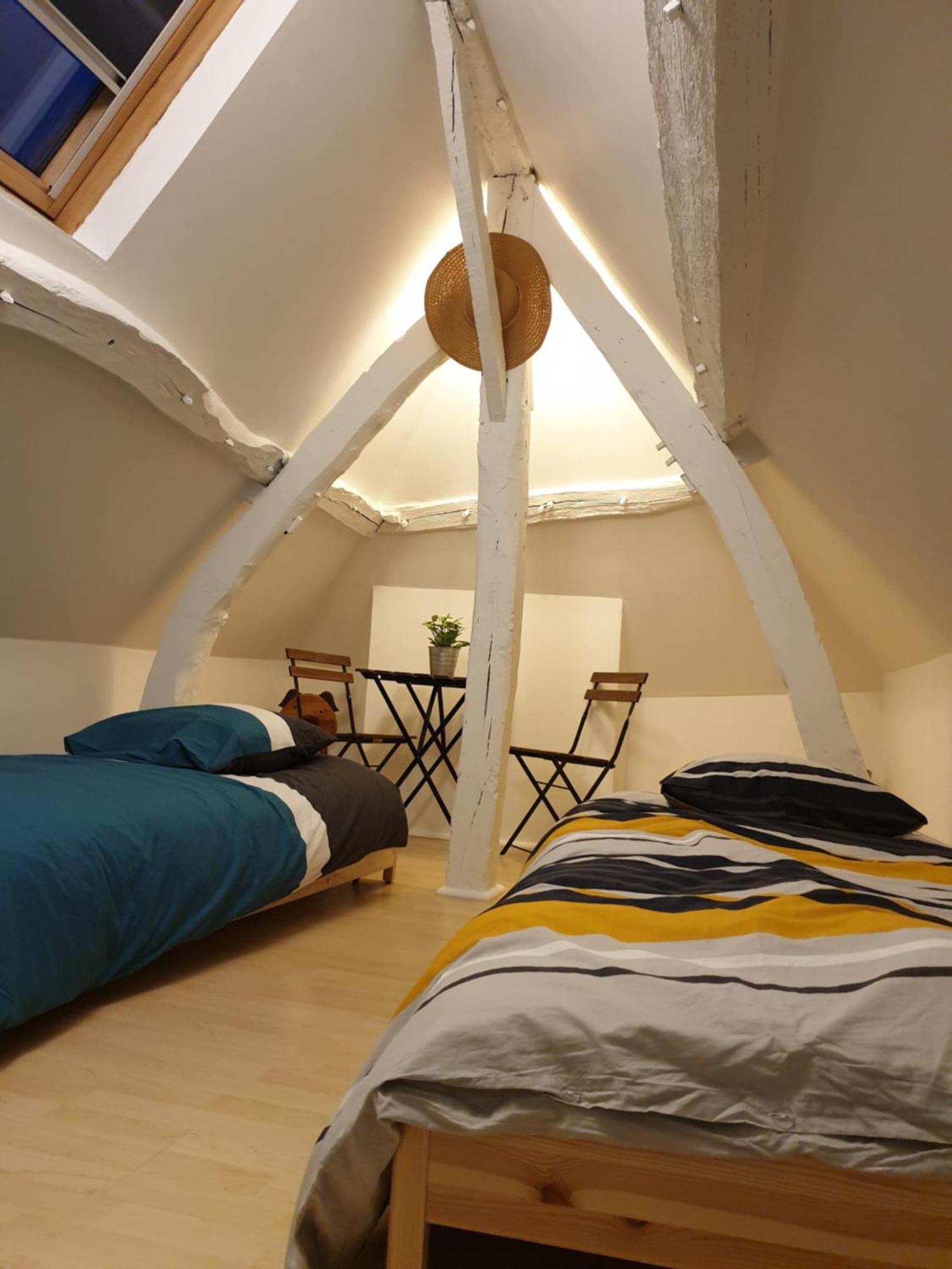 Chambre Privee Dans Petite Maison Typique 몽티빌리에 외부 사진